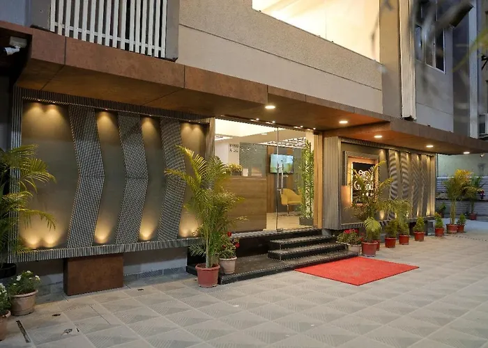 Hotel The Grand Indore